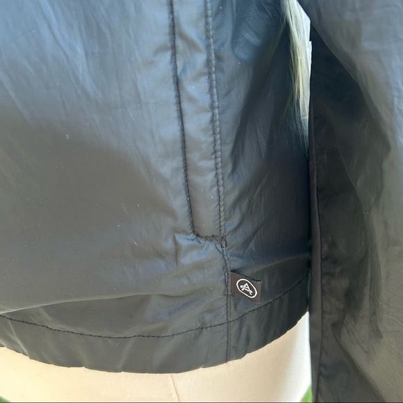 Aether Apparel | Lightweight Windbreaker | Black | Size 1 / XS - Picture 7 of 9